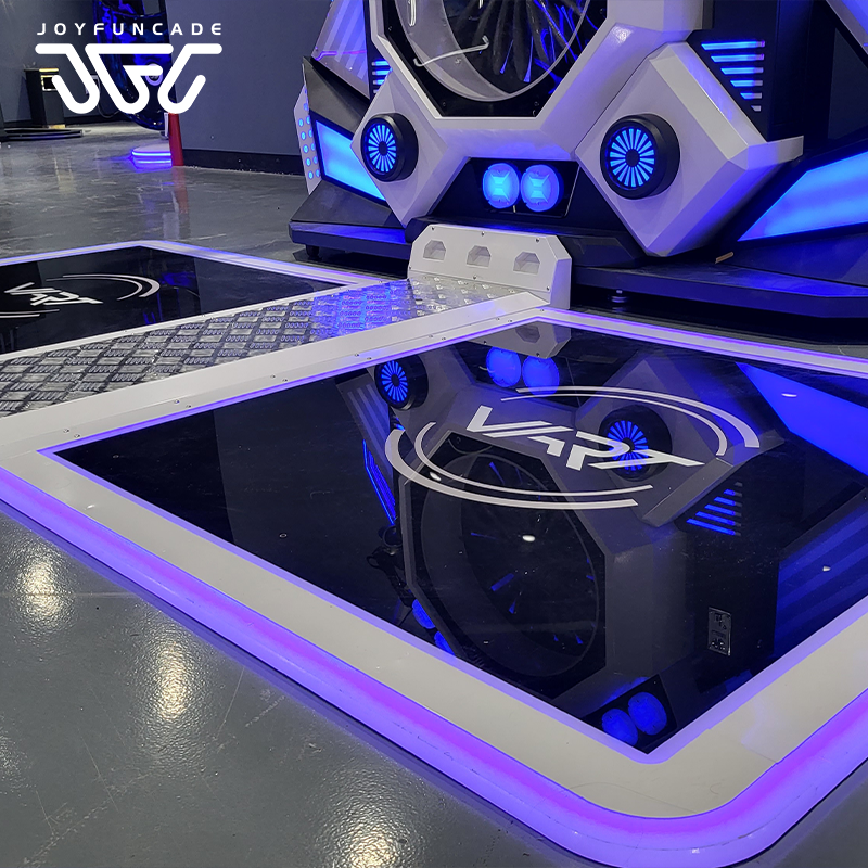 Dual-screen synchronized two-player VR standing Platform arena equipped with turbine lighting and wireless overhead bracket