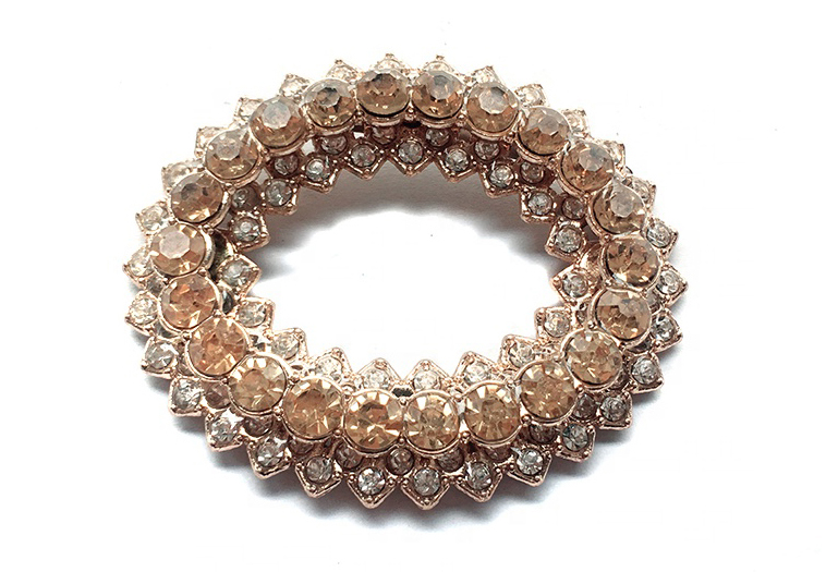 Ellipse Style Round Crystal Shoe Ornament 6.4cm*5.4cm Beautiful Appearance
