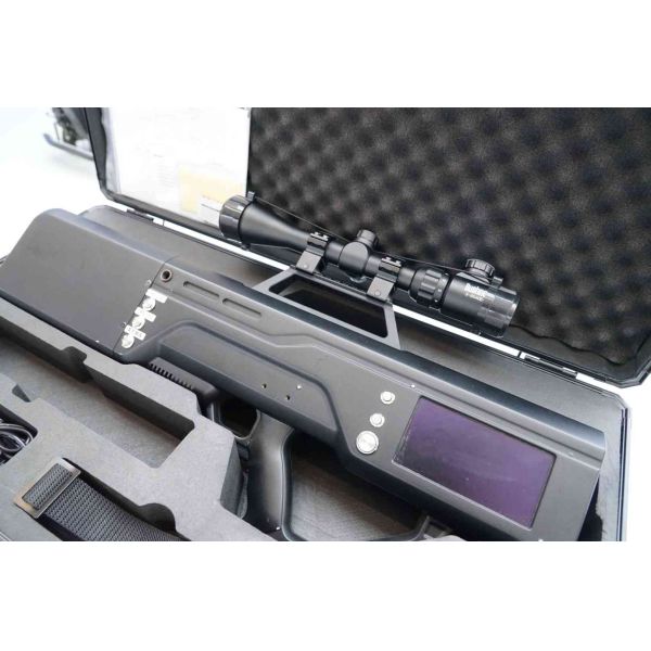 Portable drone detector 2KM drone signal detector system 8 band drone gun