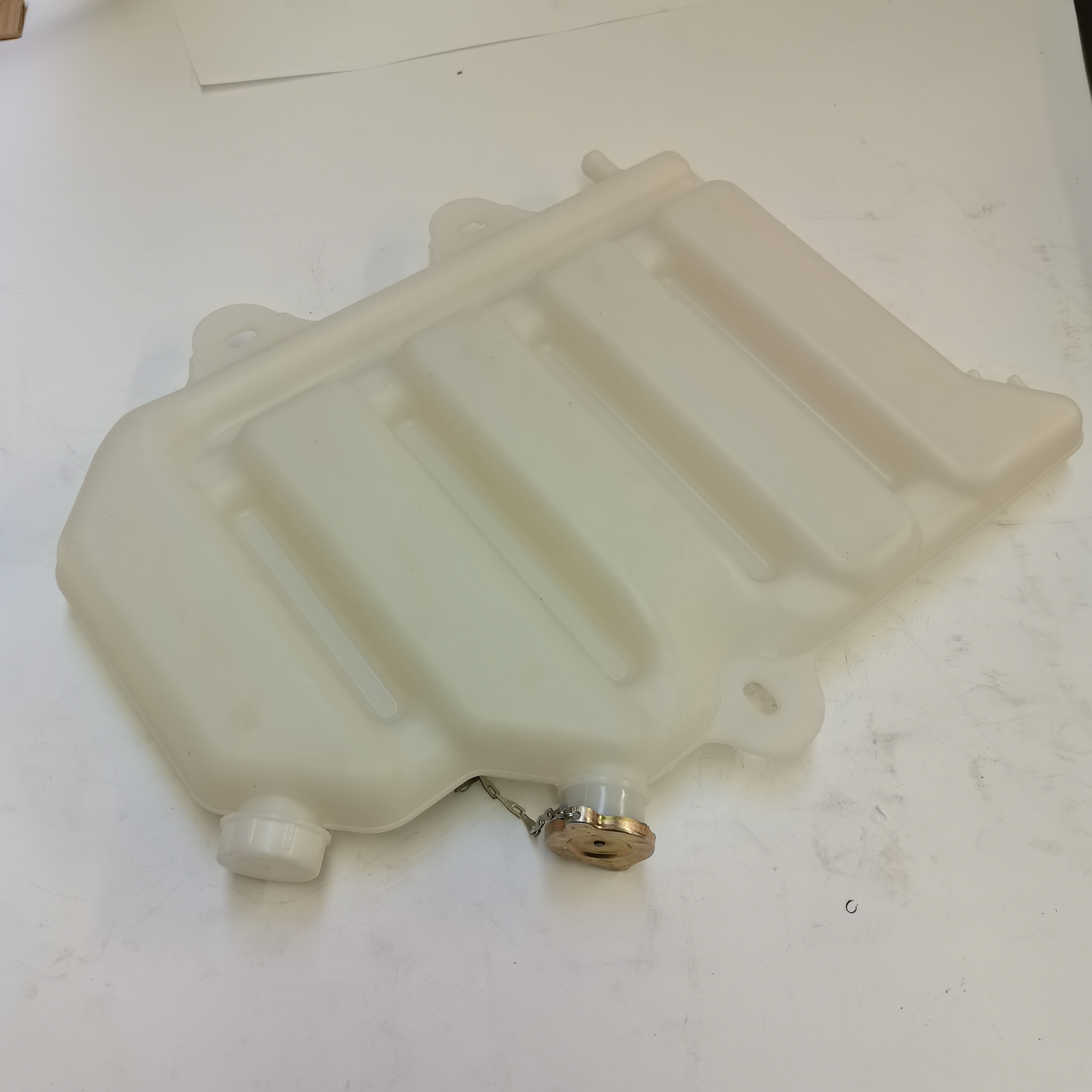 Expansion Tank Auxiliary Water Tank Coolant Pot