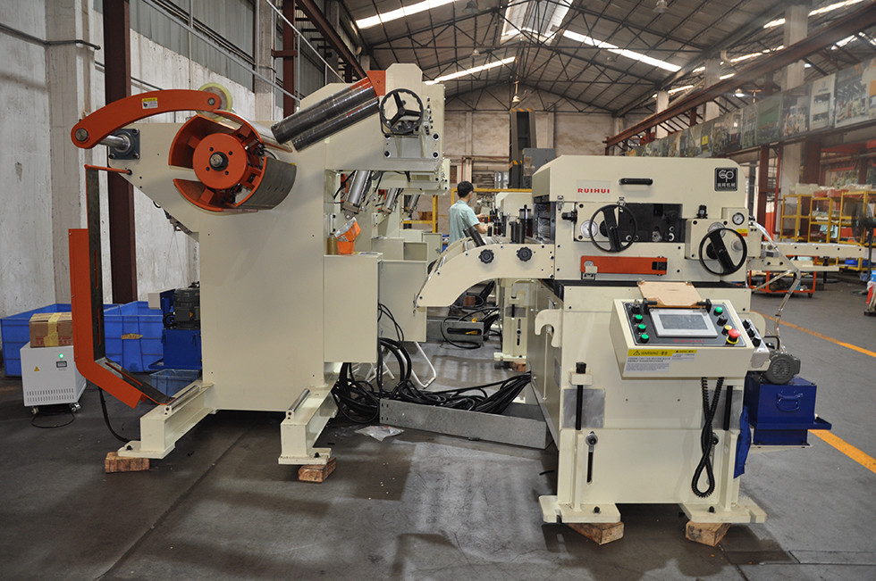 Automatic Hydraulic Expansion High Speed Uncoiler Straightener Feeder Machine