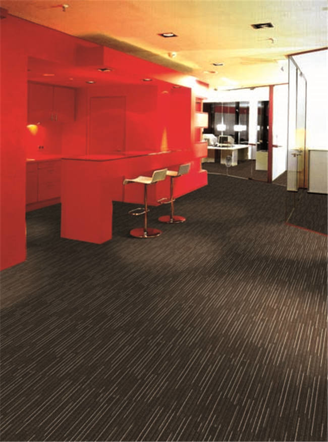 Solution Dyed PP Carpet Tile Machine Made Technics 50cm X 50cm Tile Size