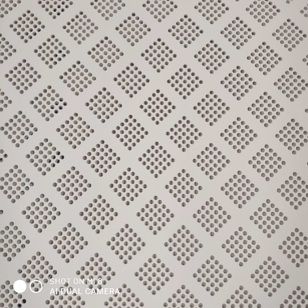 Industrial 2mm 3mm Perforated Metal Mesh Stainless Steel Protecting