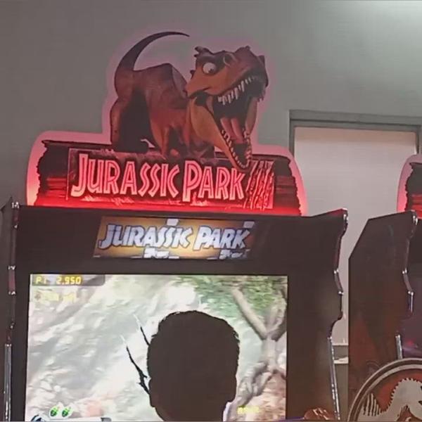 Mini Jurassic Park Shooting Game Machine With Dynamic Platform Video Shooting Arcade Games