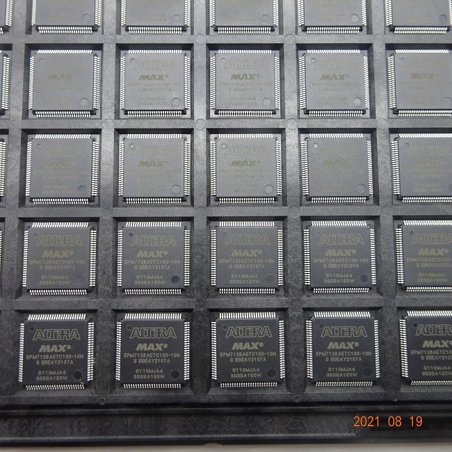 Electronic Components Intel Altera CPLD Chips IC EPM7128AETC100-10N