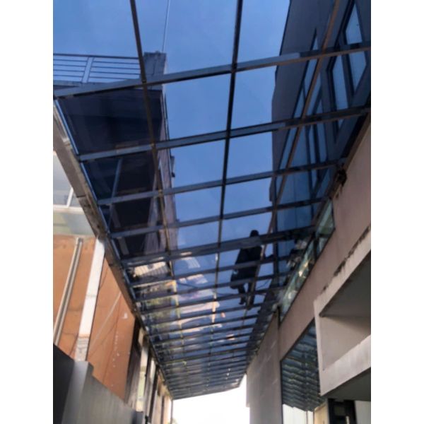 Customized 4*8feet Grey Polycarbonate PC Solid Sheet Lightweight Durable Panel with Hard Coat Surface for Scratch Chemical and UV Resistance for