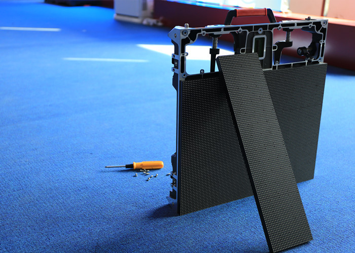 P4.81 Outdoor Rental Curved Led Screen 500mmX500mm Led Panel 2 Years Warranty