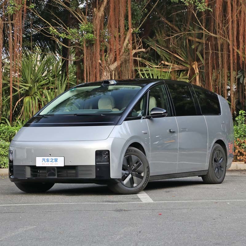 Li Mega EV Car Luxury 7 Seat MPV Long Range Dual Motor 4WD Pure Electric Vehicle
