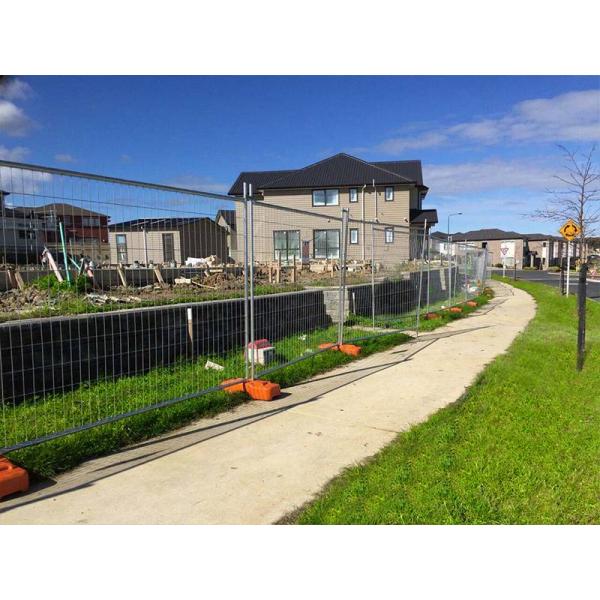 4mm Hot Dipped Galvanized Temporary Fence Panel Round Frame 42 Microns