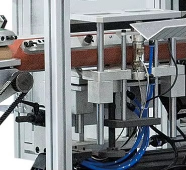Automatic Turret Label Slitting And Rewinding Machine With Rotary Die Cutting 330