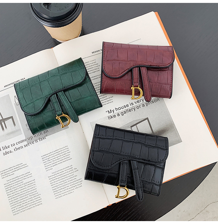 Designer Women's Wallet Low MOQ Mix Models Advantage in 19cm * 10cm * 2cm Package Size