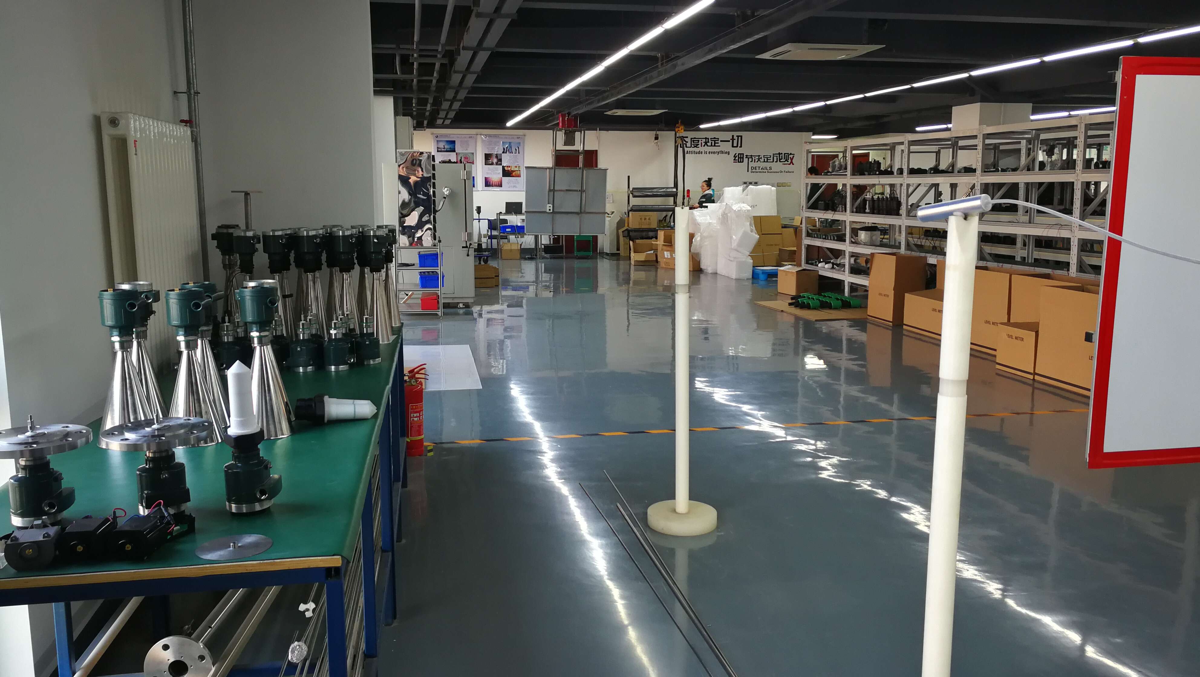 IP 67 Ultrasonic Liquid Level Transmitter , 4 20mA Oil Tank Level Sensor