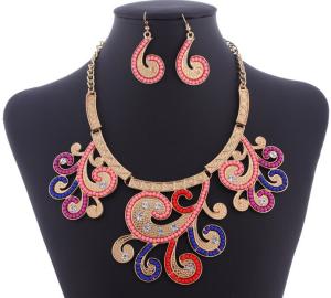 Quality Exaggerated personality retro diamond alloy beads necklace clavicle chain branches for sale