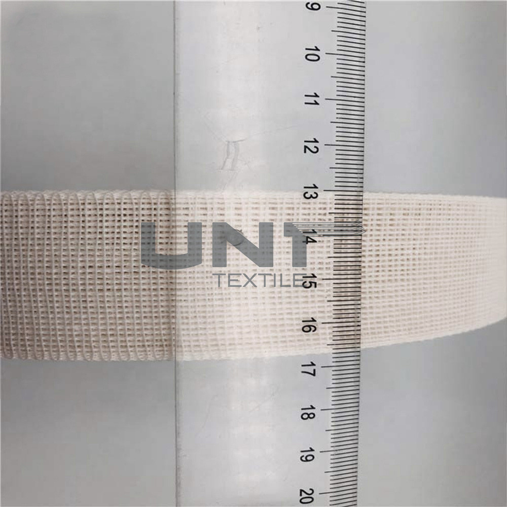 35mm T / C Garments Accessories Hard Hand Feeling Resin Interlining For Suits