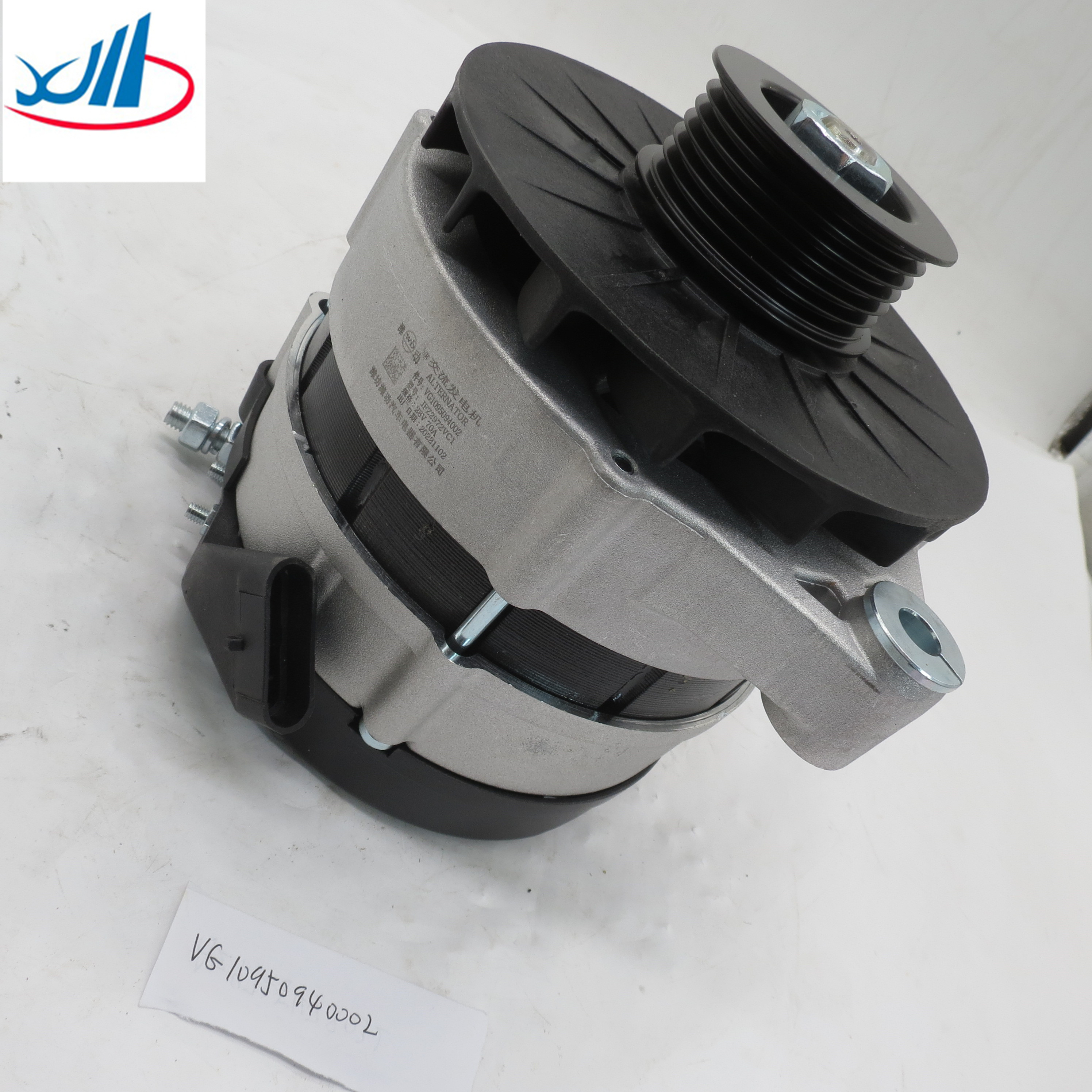 Sinotruk Howo Truck Parts 28V Alternator VG1095094002