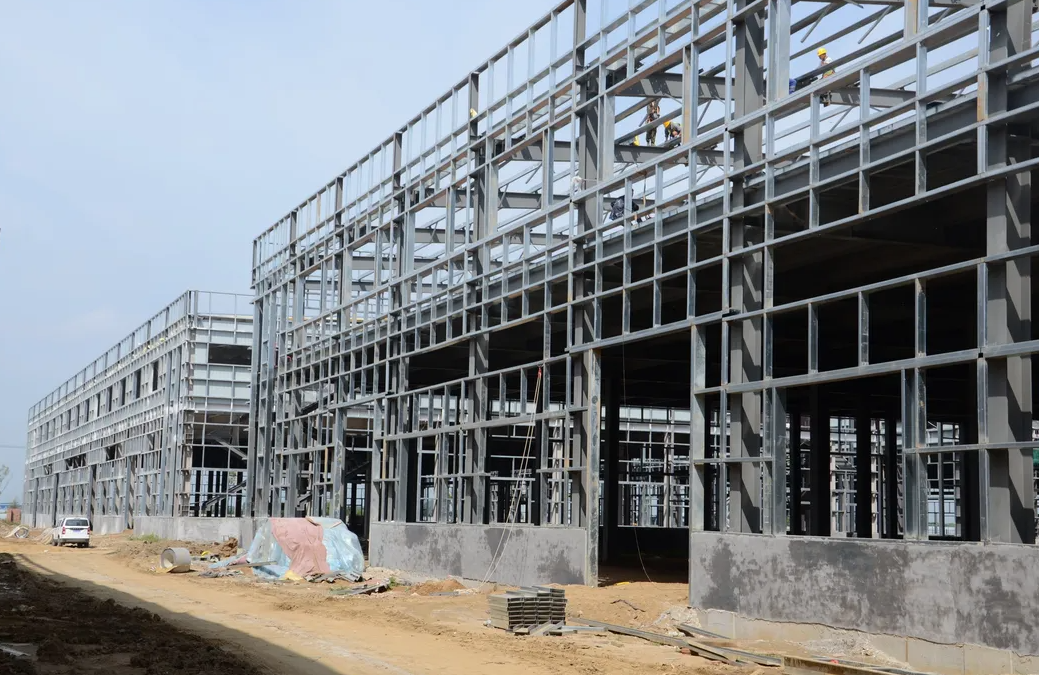 Prefabricated Modular Building for Modern Farms and Equestrian Facilities Durable and Steel Structures for Agriculture and Livestock