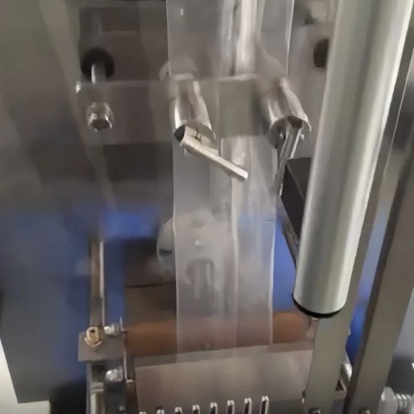 Mechanical Automatic Liquid Packing Machine Customized Liquid Packaging Equipment