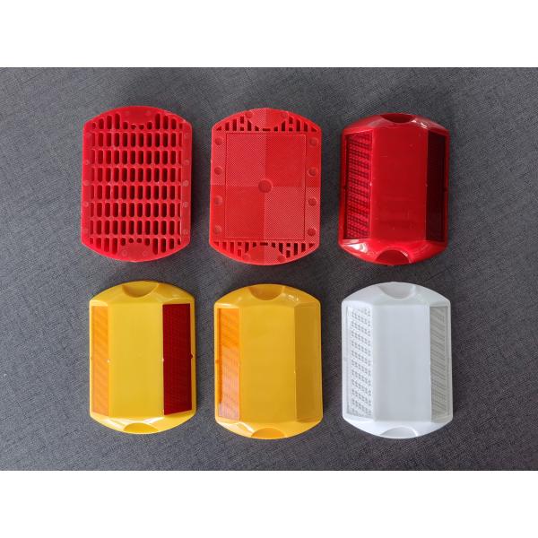 ABS Plastic Reflective Road Stud with Double Common Reflector for Traffic Safety on Highways