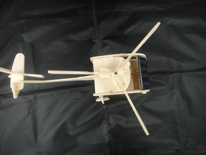 Durable Solar Powered DIY Educational Wood Helicopter Toy Eco Friendly