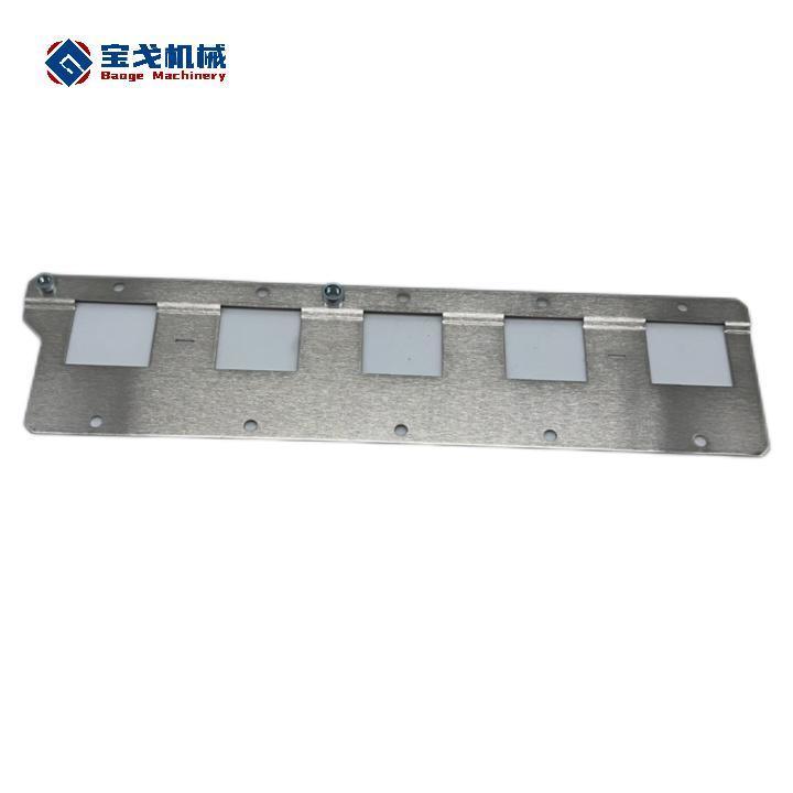 C11000 Copper Energy Busbar 150 a 2p with 10 or 20 Screws with Nickel Cover