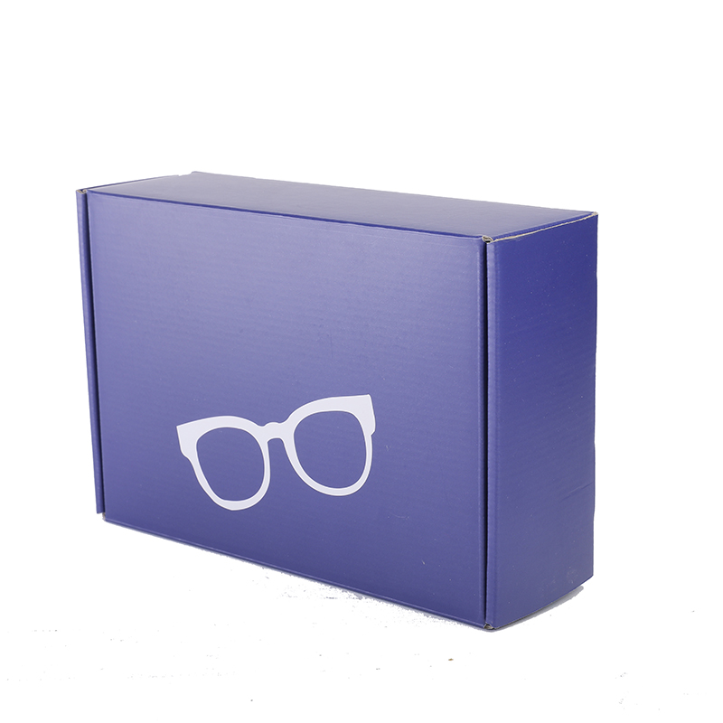 White Square Matt Lamination Wooden Gift Box Custom Size Accepted UV Coating