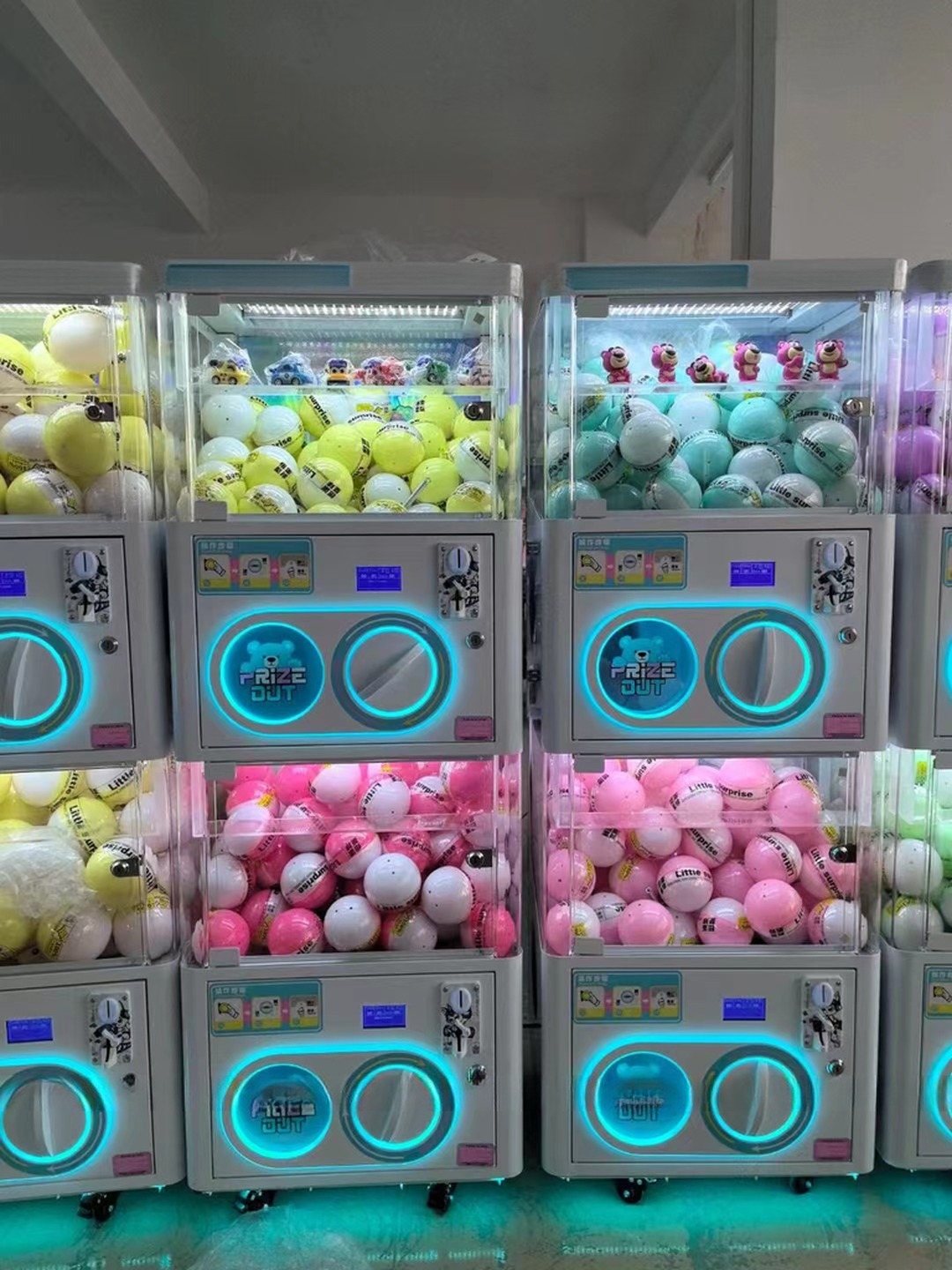 Dreamland coin operated Metaverse capsule toys arcade machine bill acceptor egg twisting machine