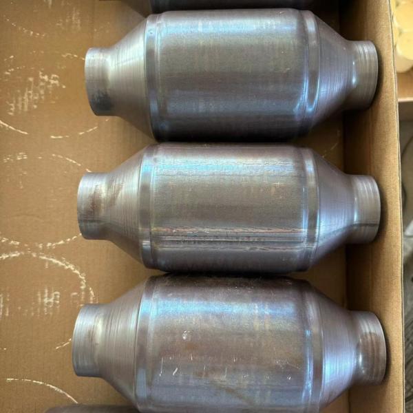 High Standard Hot Selling Three Way Catalytic Converter Customized Product IX25 IX35 Ford Ch