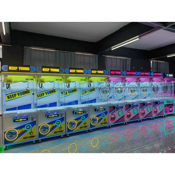 Coin Operated Automatic Clip Game Machine Claw Machine Crane Double Claw Machine
