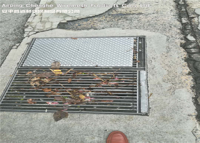 Steel Grid Trench Drain Metal Grate High Bearing Bright Surface Good Ventilation