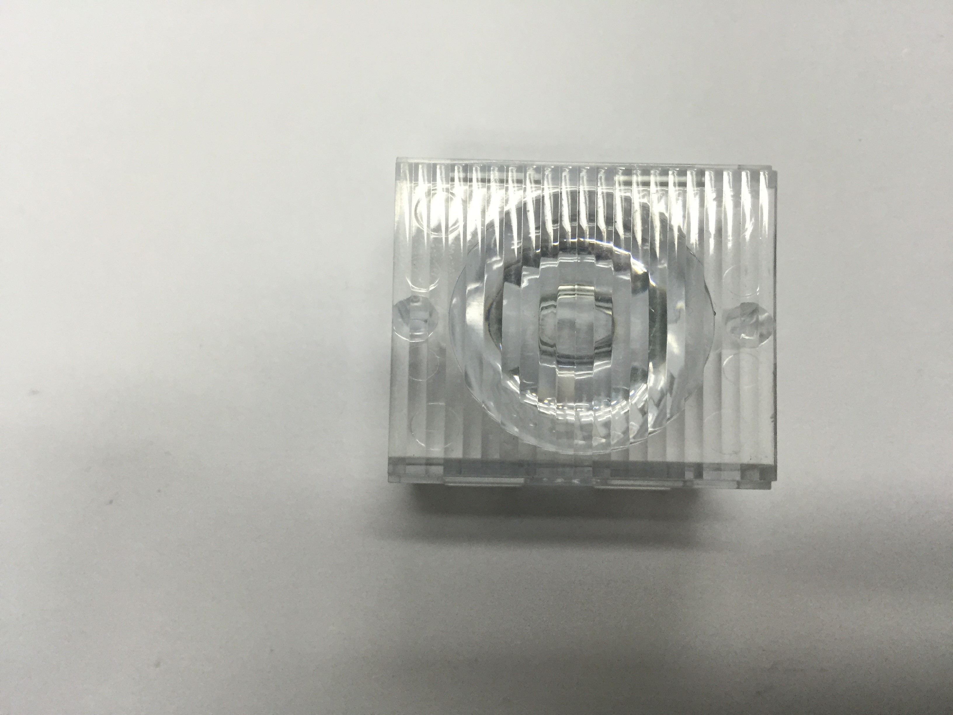 clear transparent light cap of auotomotive injection mold molded in PC PMMA