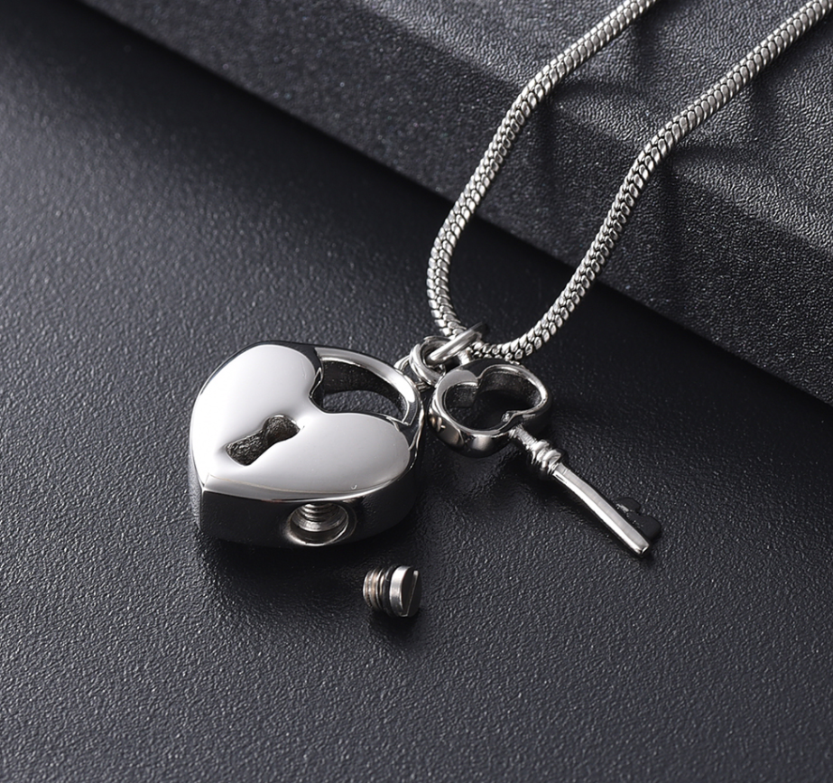OEM/ODM Key Heart Urn Necklace for Ashes Keepsake Pendant Stainless Steel Ashes Holder