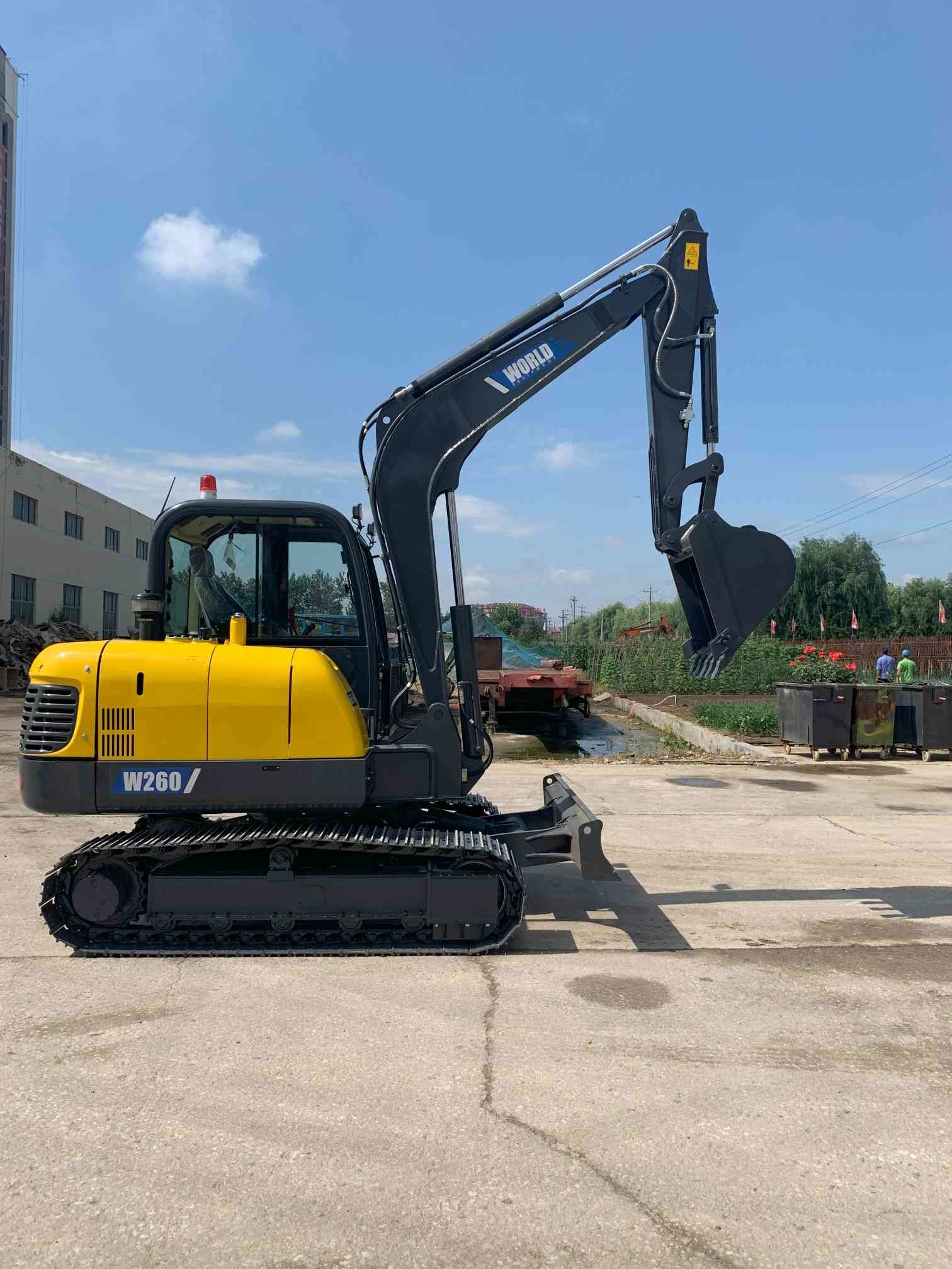 Mini Crawler Excavator 5.8*2.0*2.1m Max. Digging Radius 6.1m similar to Komatsu PC60