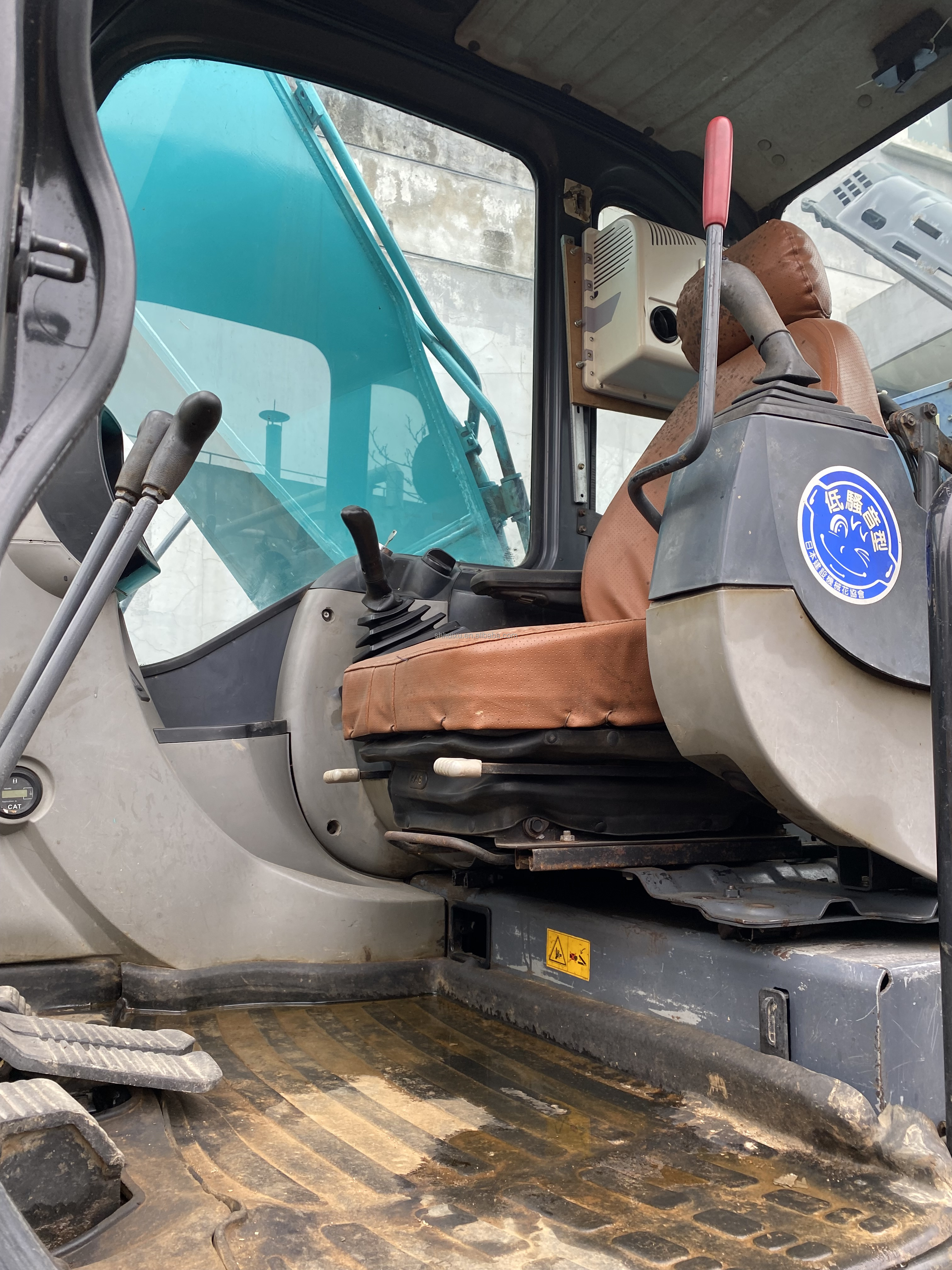 Kobelco SK200 Second hand Kobelco SK200-8 Hydraulic crawler excavator Good condition Used digging machine cheap price