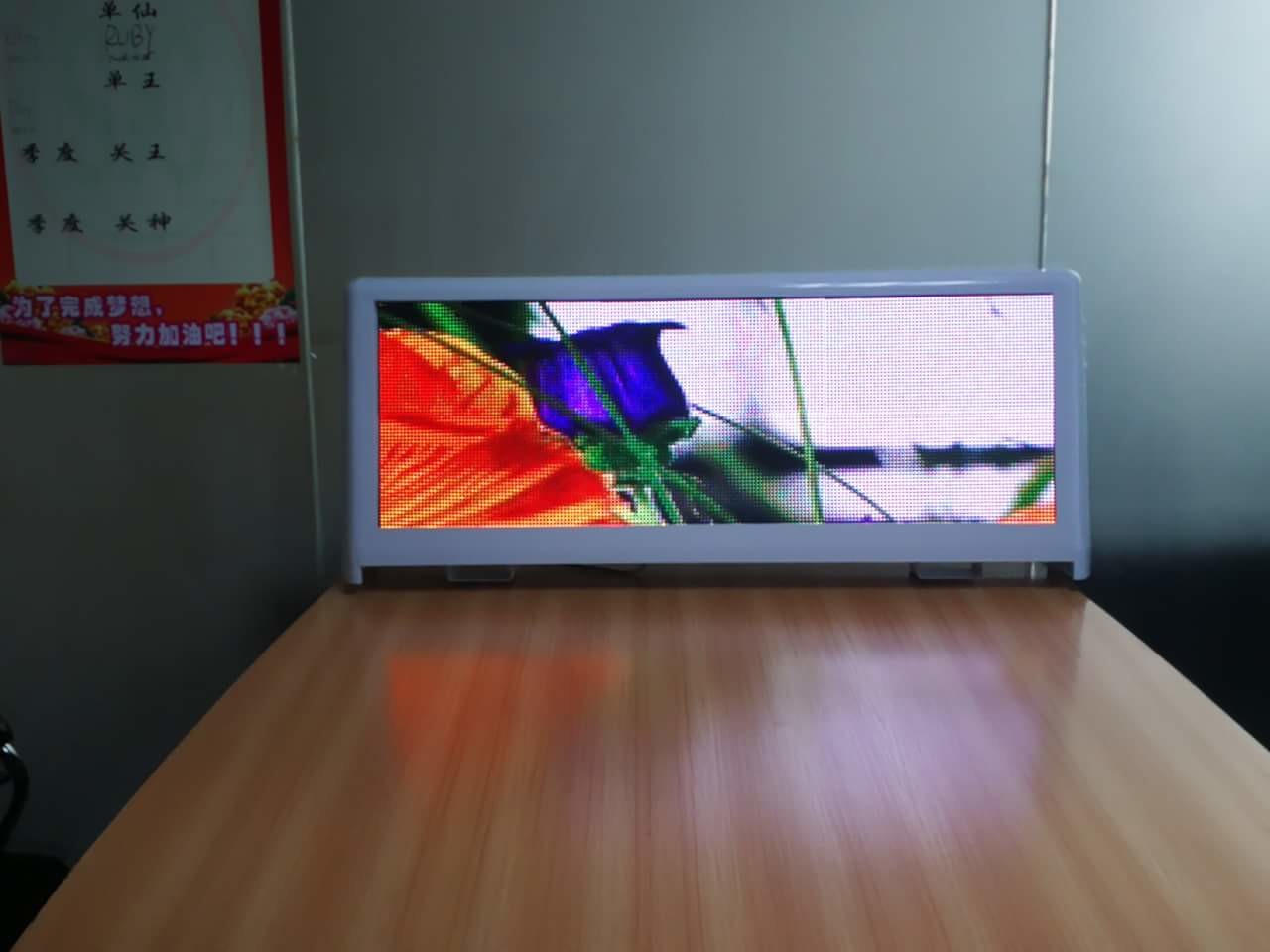 192*64dot Asynchronous Control Car LED Panel for High Resolution Vehicle Displays