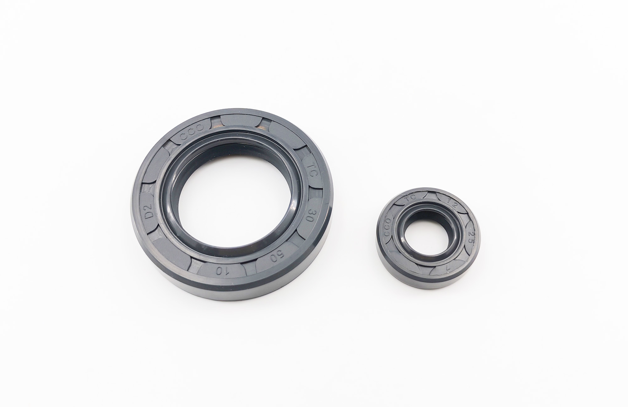 Oil Resistant Seals TC Type Oil Seal 120℃ Colorful Double Lip Dustproof Engine Sealing