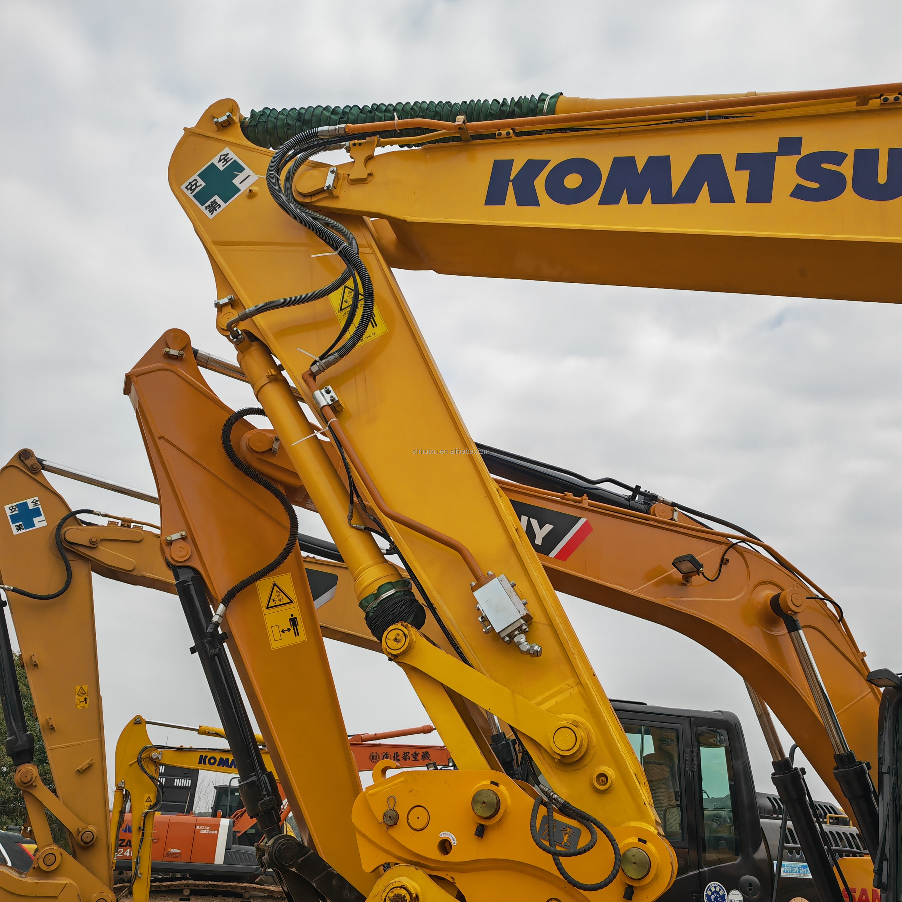 NEW 90% Japan excavator komatsu pc200 excavator used komatsu pc200 japan original