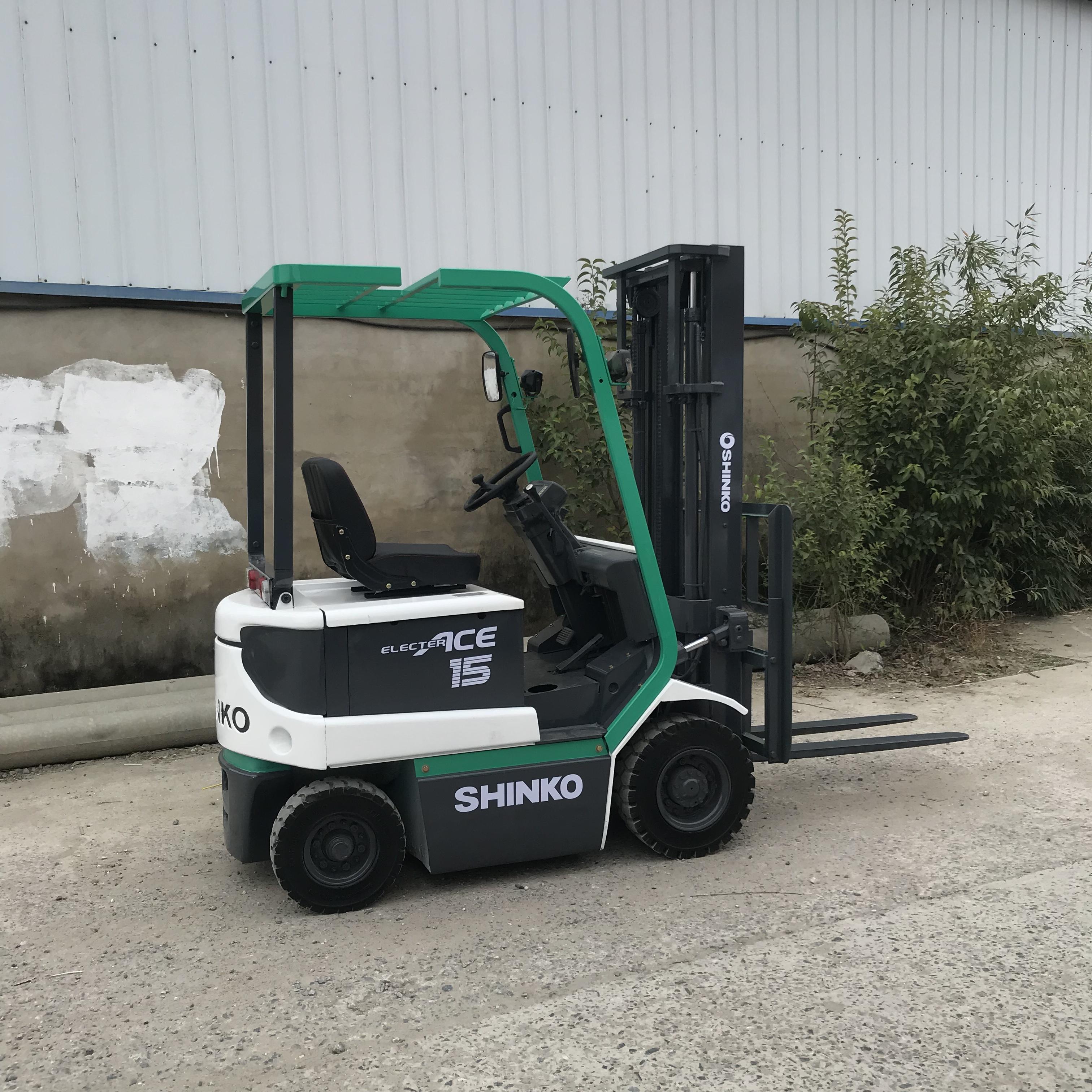 NICHIYU 1.5T Diesel Forklift in operation
