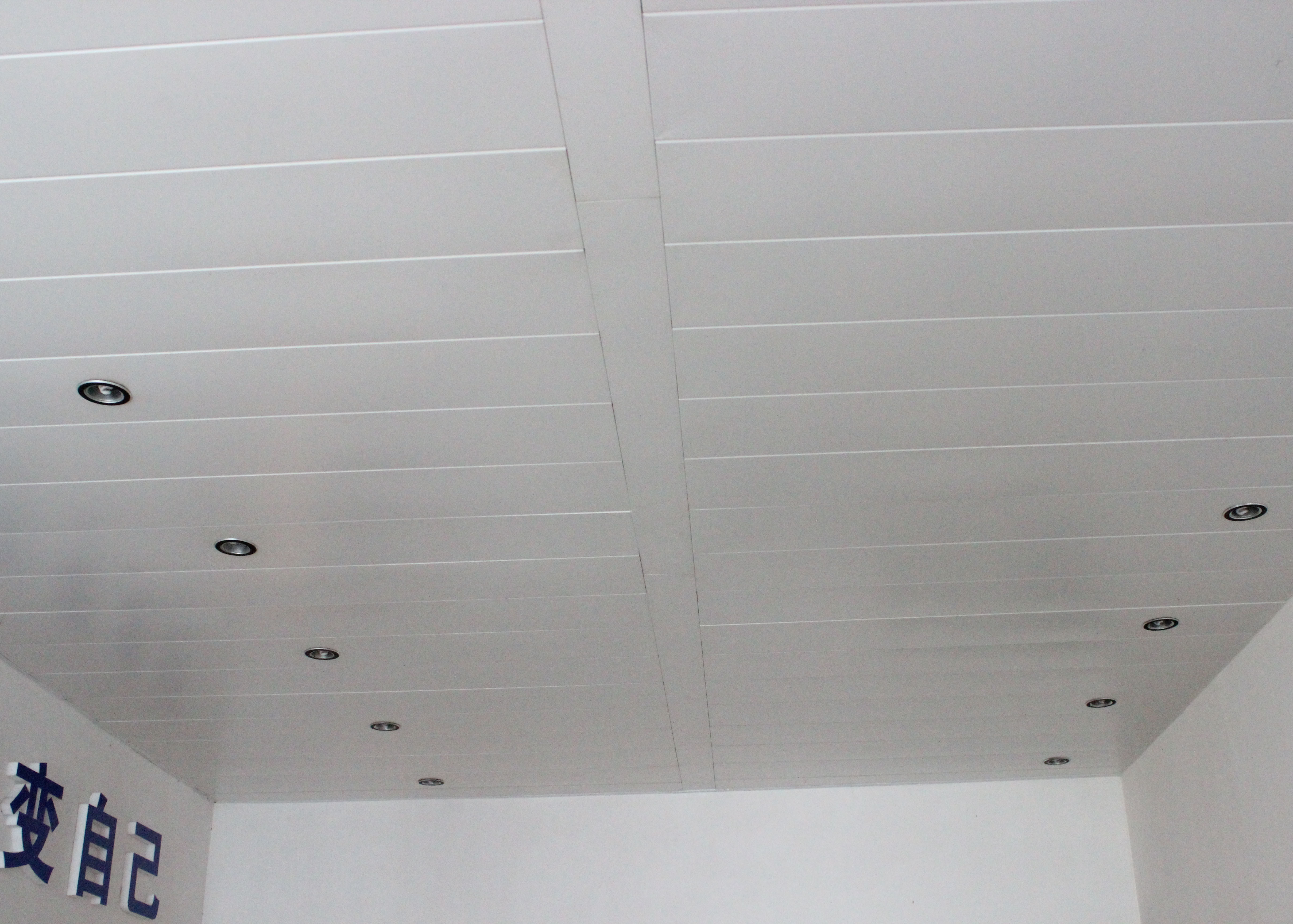 Square Clip In Perforated Ceiling Panels Aluminum Alloy For Exhibition Hall