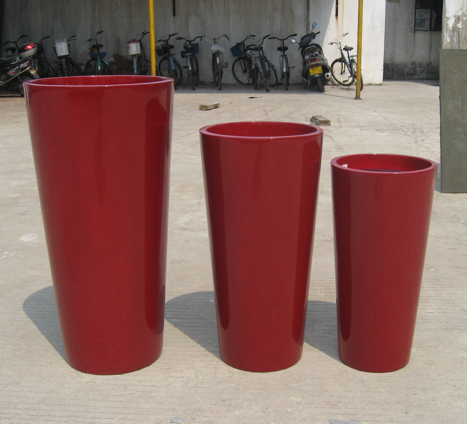 Modern Fiberglass Flower Planters For Indoor And Outdoor