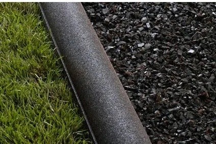 3mm - 5mm SBR Rubber Granules Black Tyre Crumb Rubber For Playground