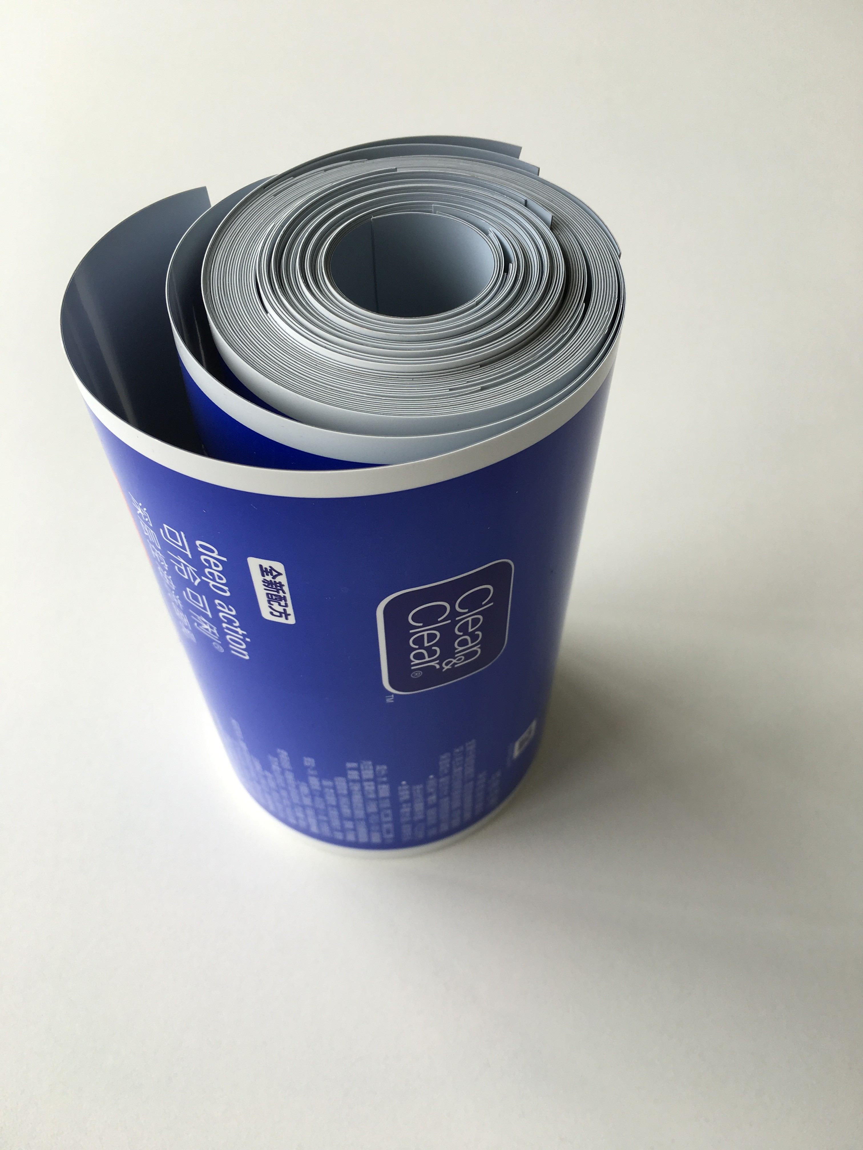APT Laminate White Web Thickness 300um Lenght 600m Per Roll With 3 Inch Paper Core