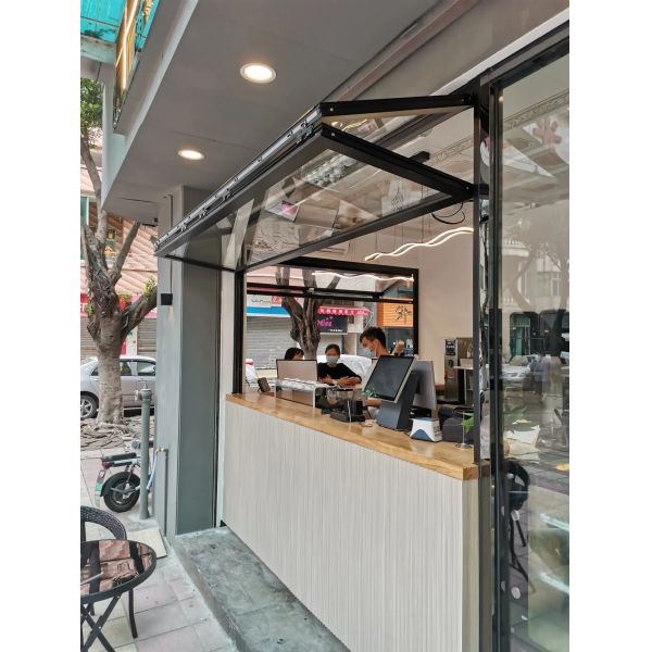 Night-Optimized Folding Window Design Enhancing Lunar Illumination with Low-Reflection Glass Surfaces