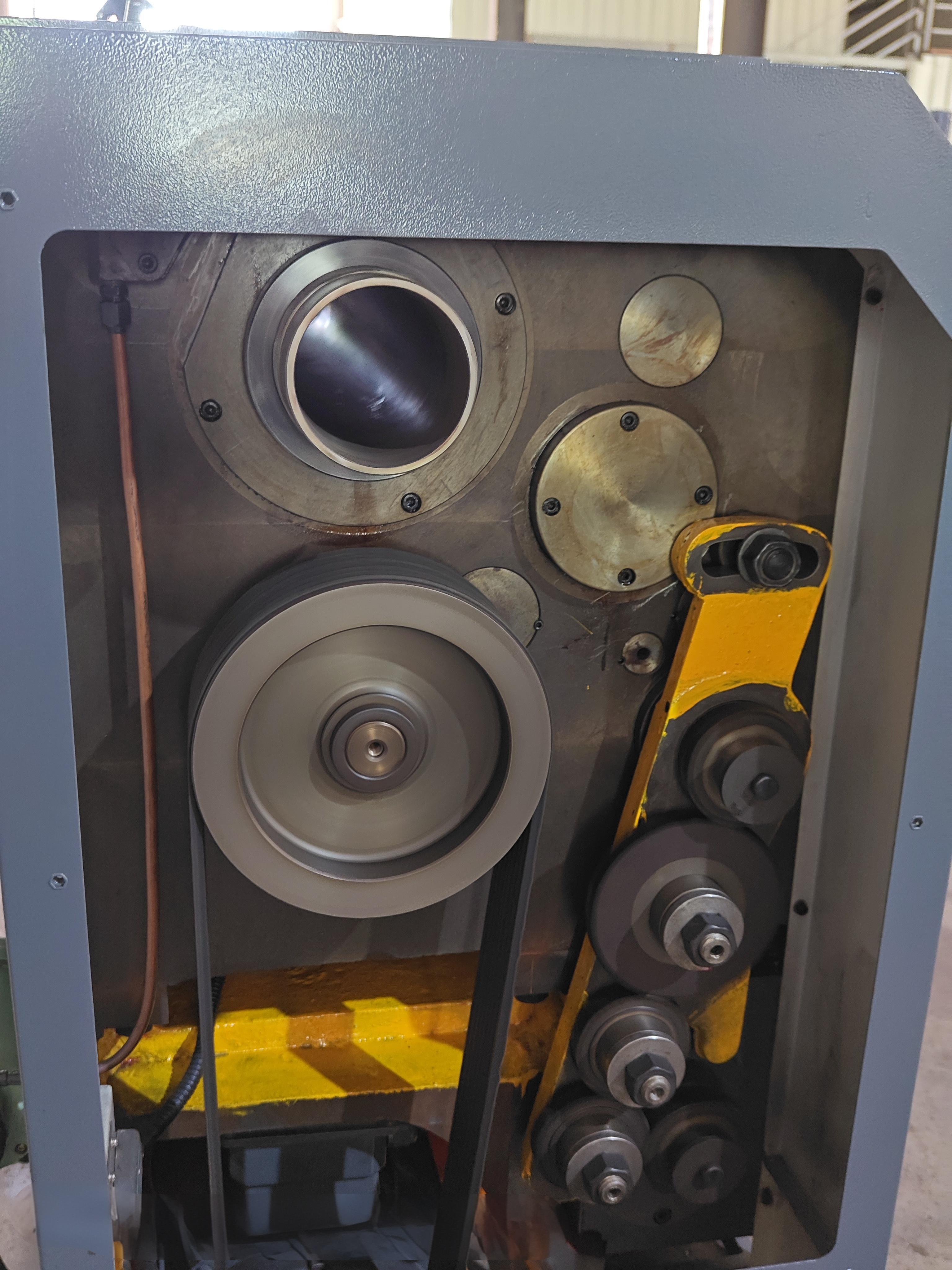Precision Heavy Duty CNC Lathes for Large Diameter Turning Work CQW61110F Engine Lathes