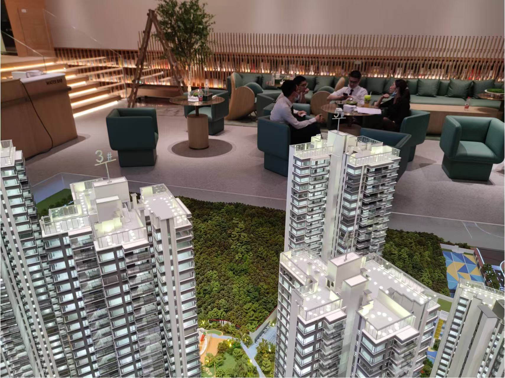 Multi Story Architectural Scale Model 1:100 Urban Architecture Model Green Landscaping