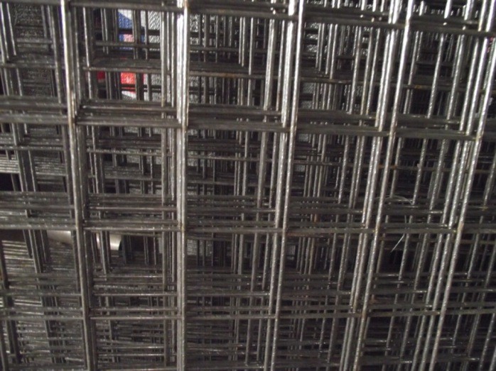 9 Gauge 1 X 1 3/4 Inch Galvanised Welded Wire Mesh Panels For Runway Enclosures