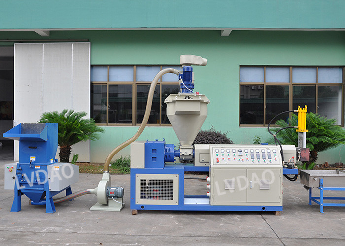 Single Screw PP Plastic Recycling Machine Semi Automatic 8 - 15 Tons Weight