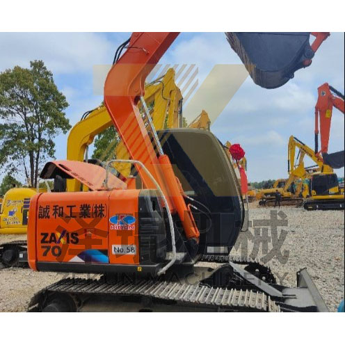 Used Hitachi ZX70 7Ton Mini Digger ISUZU Engine Japan Import