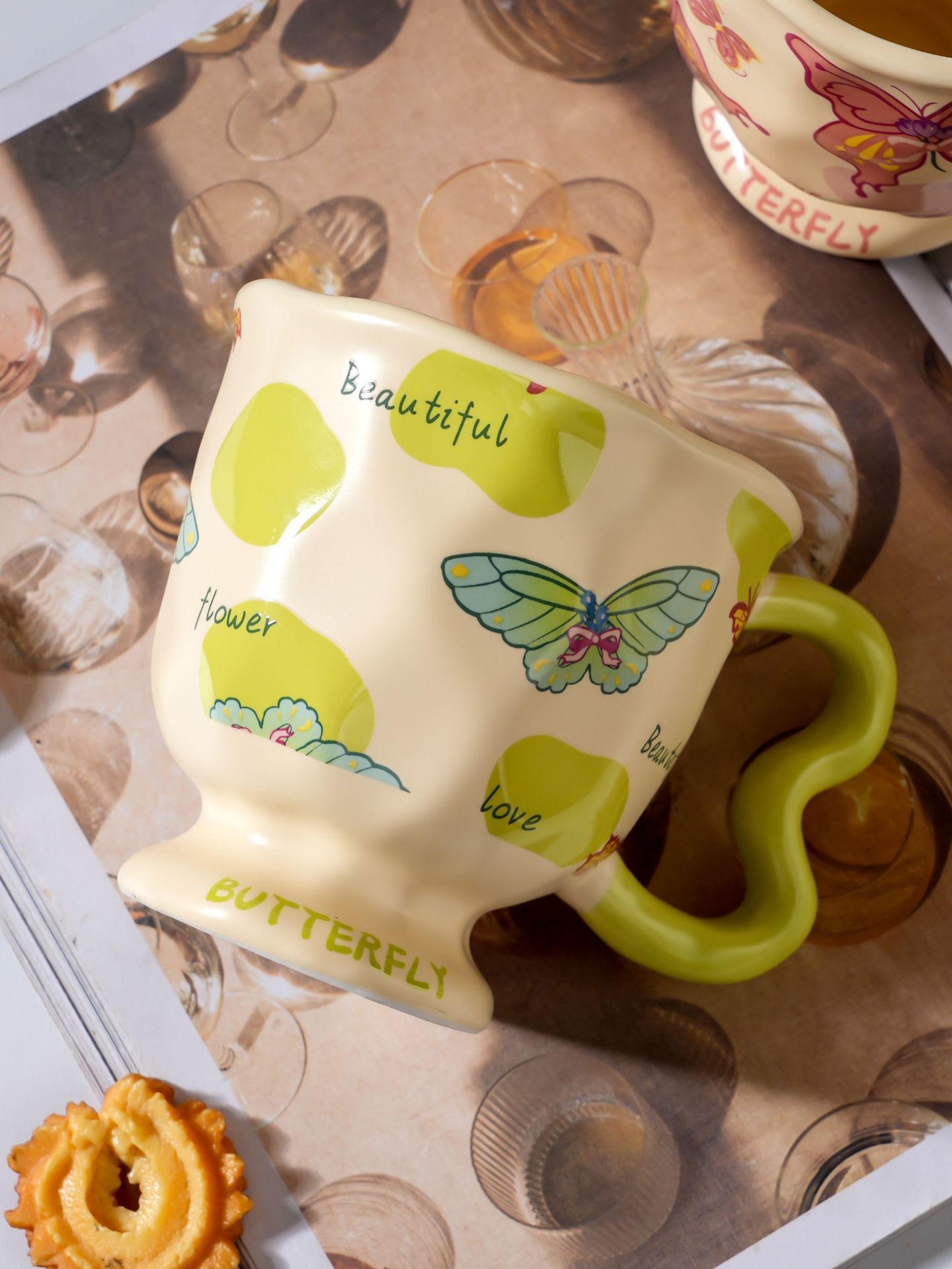 Butterfly Ceramic Mug with USB Heating Base 300ml