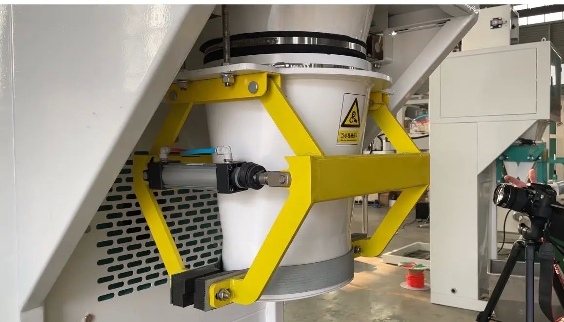 ISO Industrial Packing Machines 380V 50Hz Bagging Packing Machine