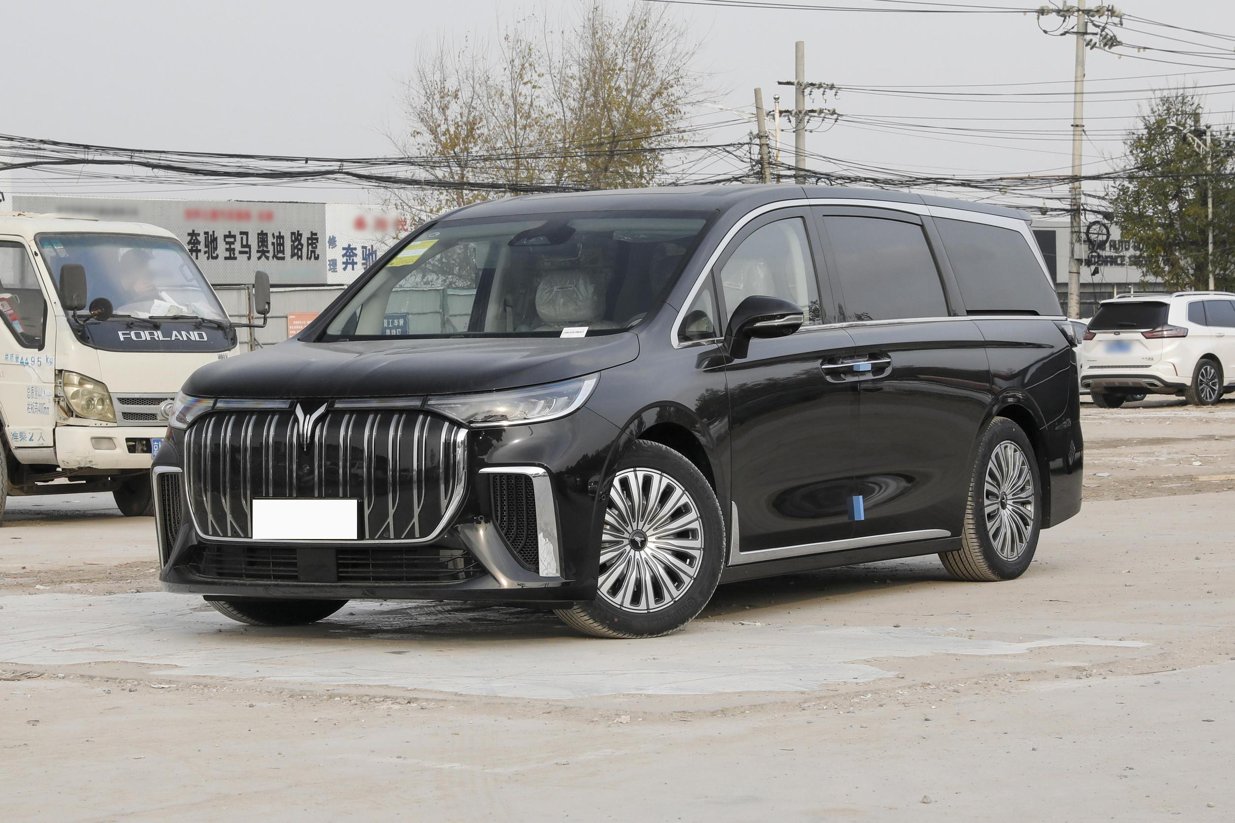 475KM 7 Seats Compact MPV Car New Energy Max Speed 200KM/H For Family